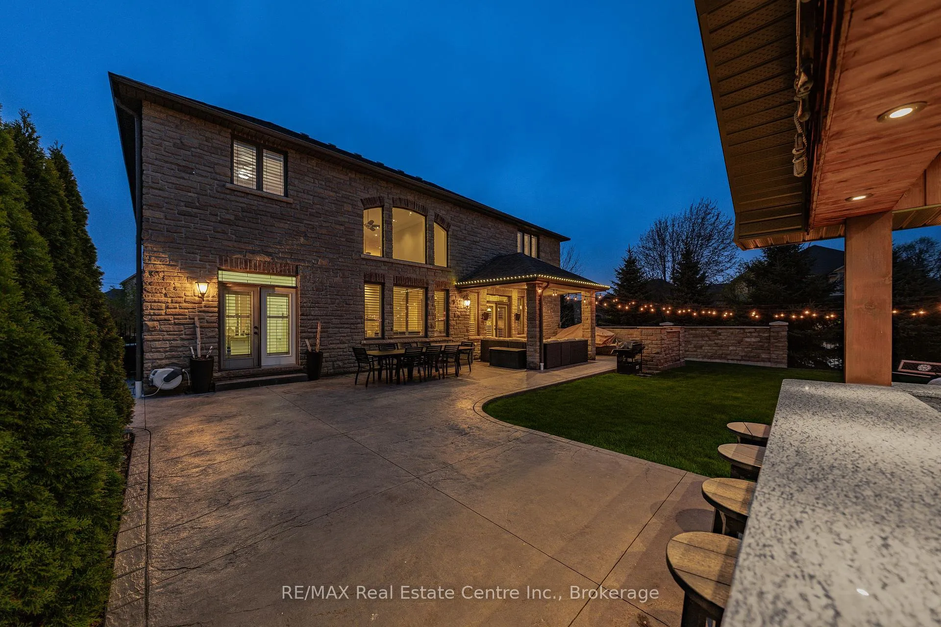 Photo 8 of 245 Joseph Schoerg Crescent, Kitchener, Pioneer Tower West — HOMEH