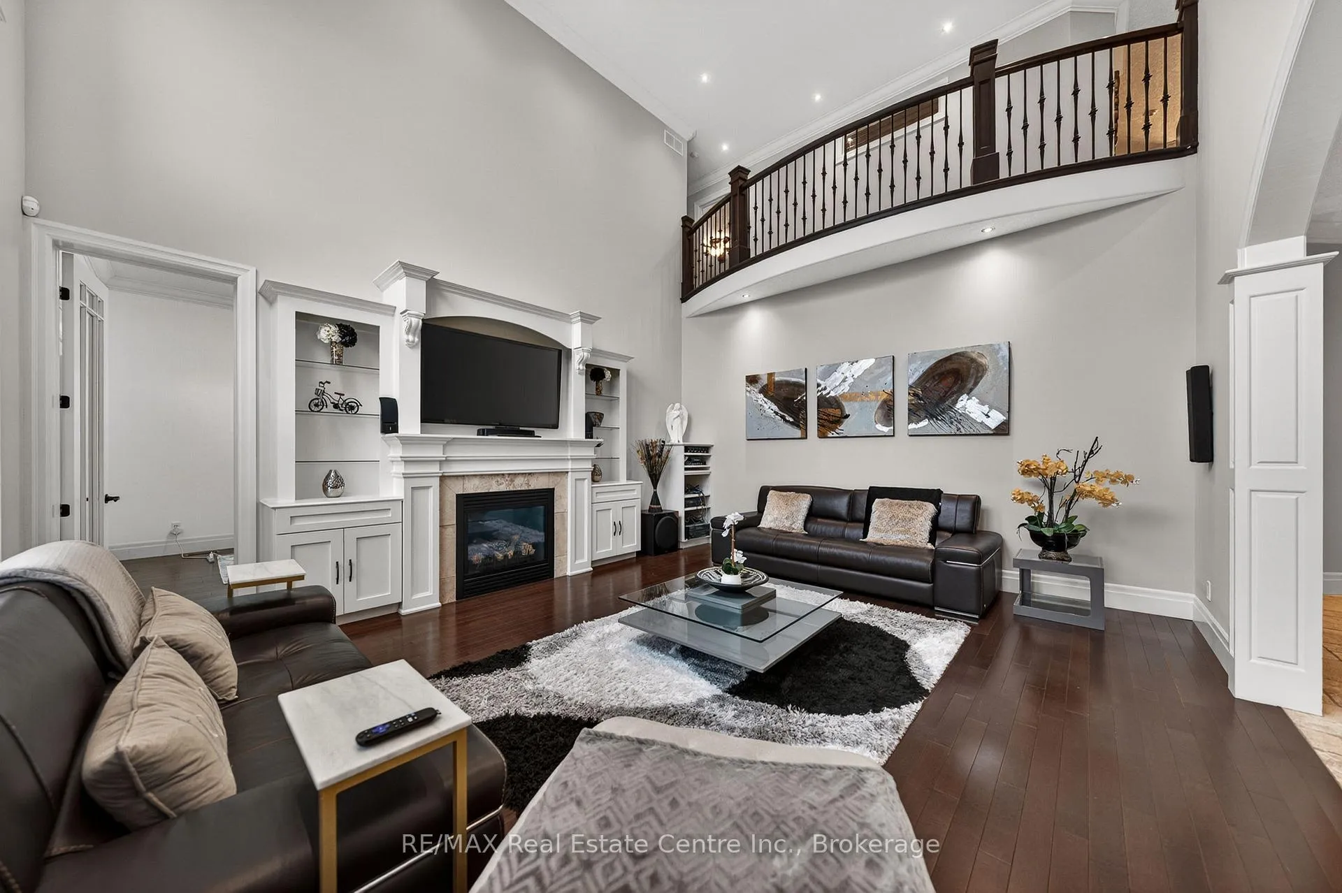 Photo 11 of 245 Joseph Schoerg Crescent, Kitchener, Pioneer Tower West — HOMEH