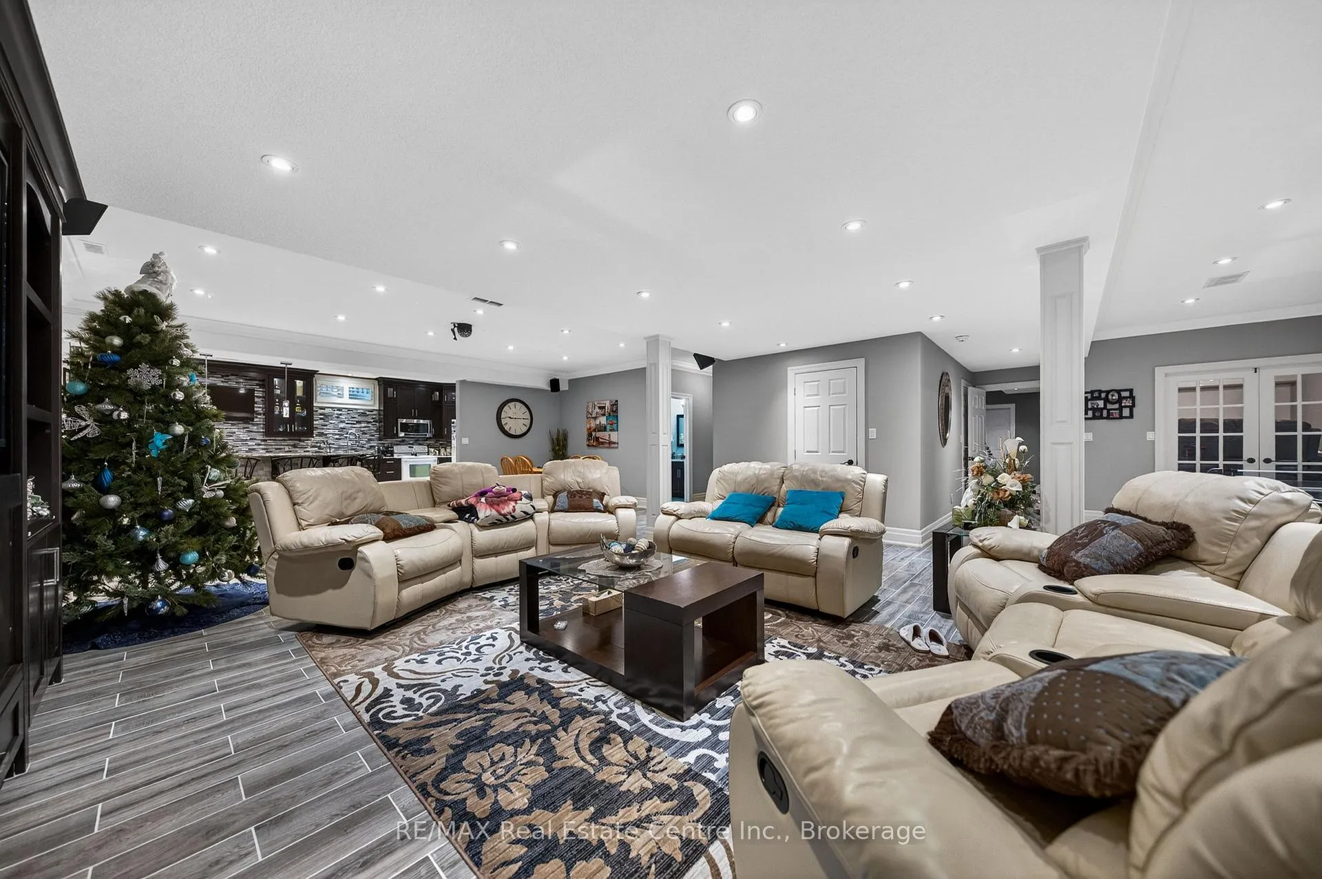Photo 40 of 245 Joseph Schoerg Crescent, Kitchener, Pioneer Tower West — HOMEH