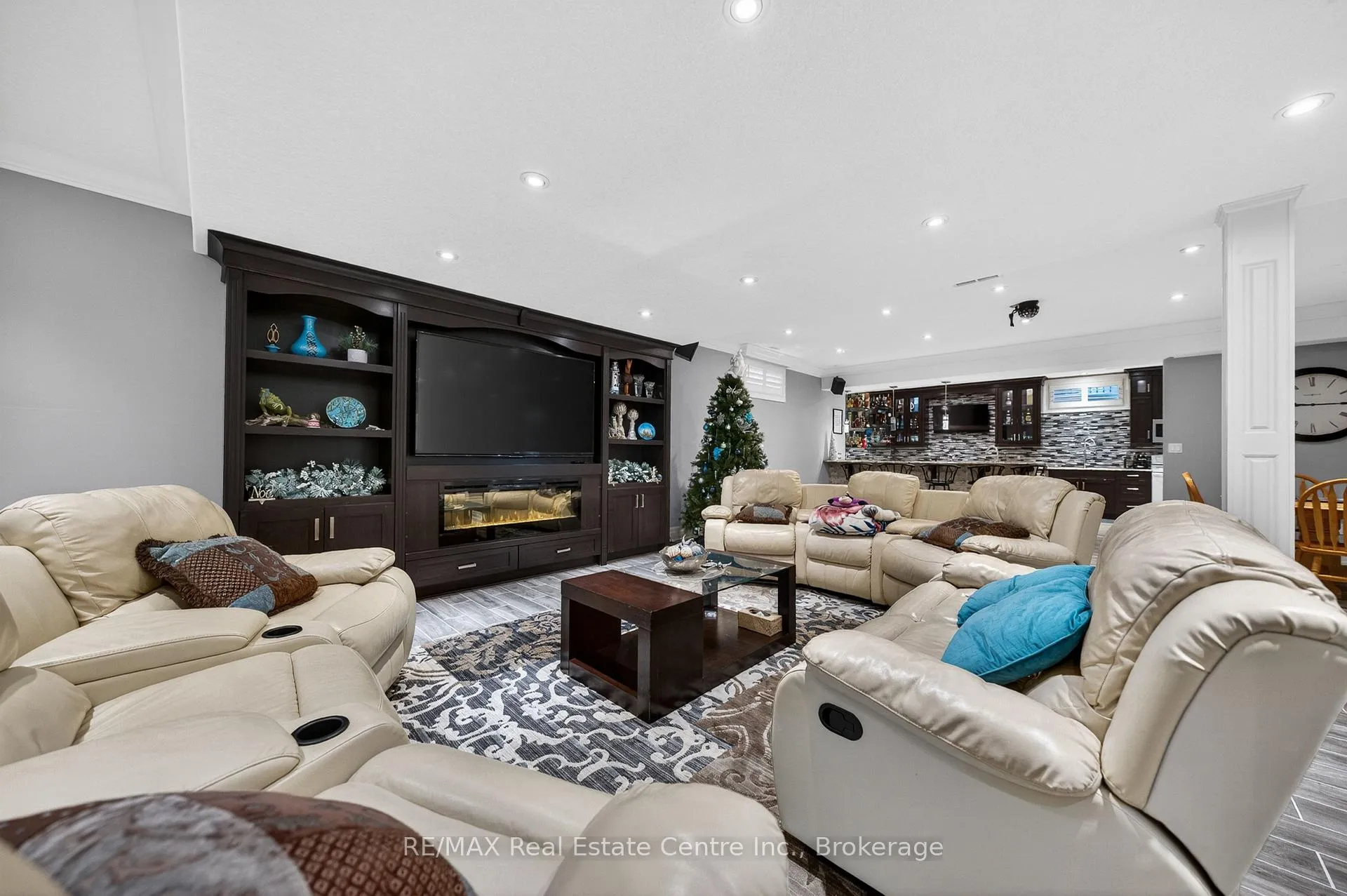 Photo 41 of 245 Joseph Schoerg Crescent, Kitchener, Pioneer Tower West — HOMEH