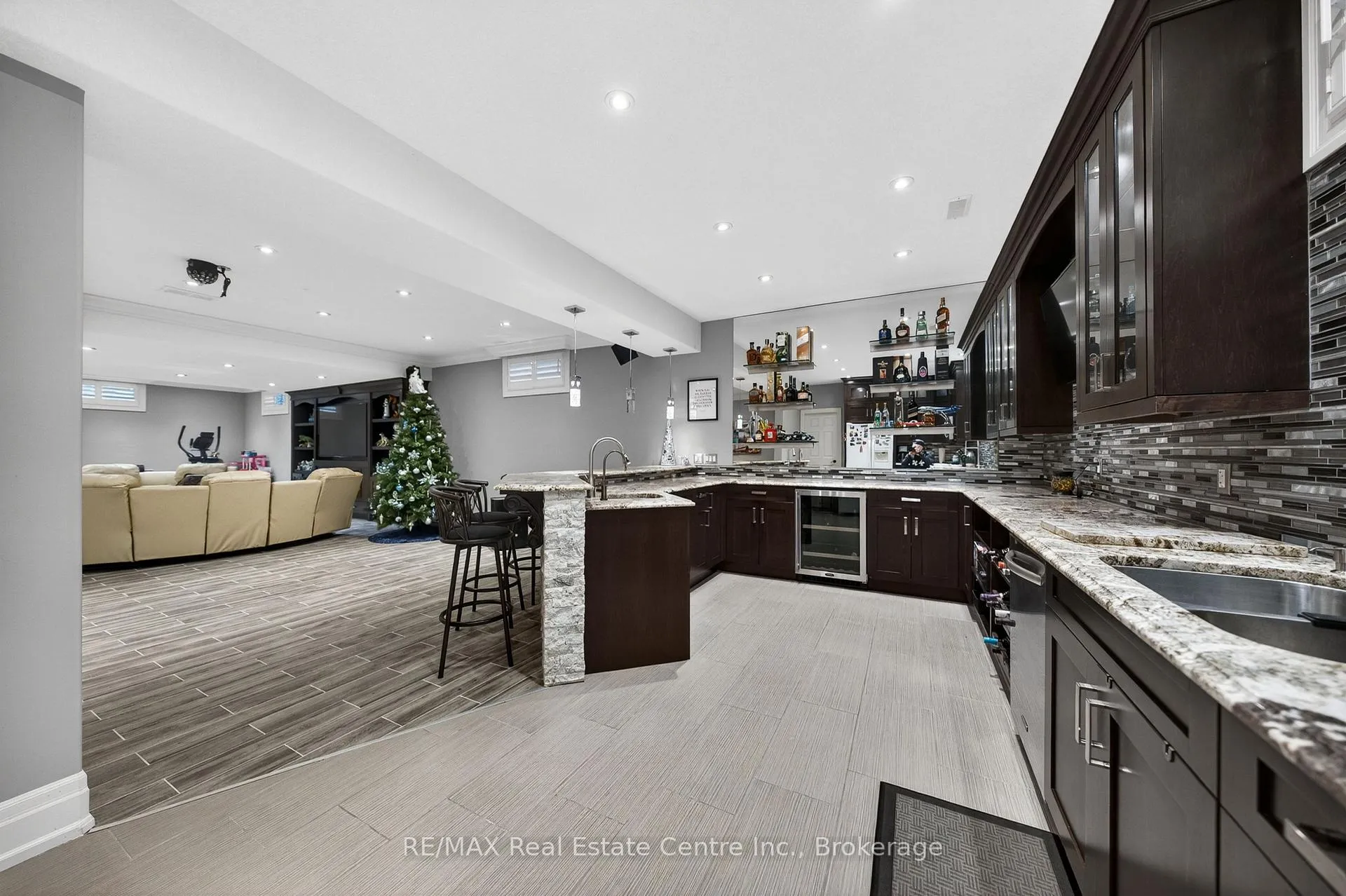 Photo 42 of 245 Joseph Schoerg Crescent, Kitchener, Pioneer Tower West — HOMEH