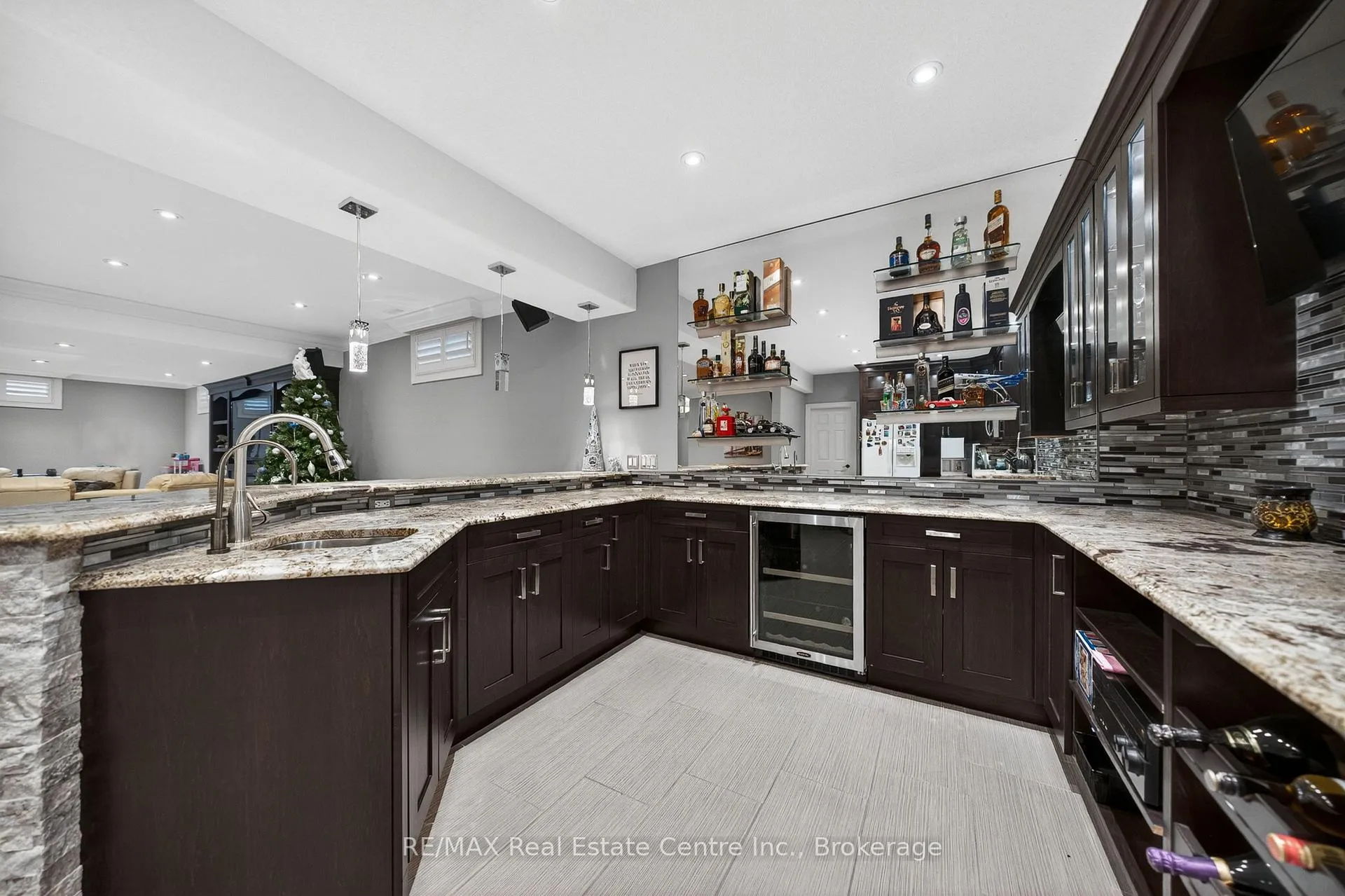 Photo 43 of 245 Joseph Schoerg Crescent, Kitchener, Pioneer Tower West — HOMEH