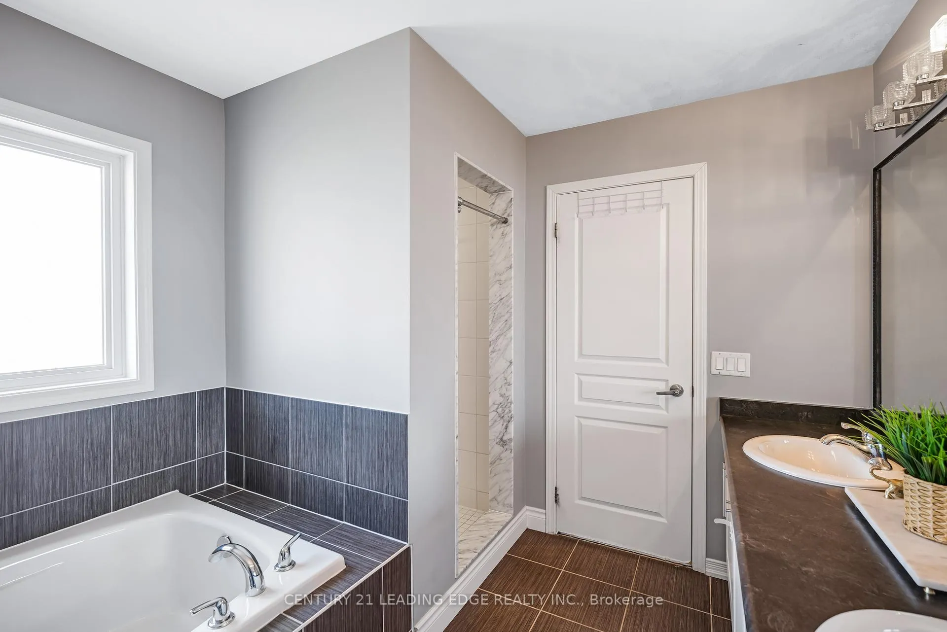Photo 25 of 720 Fisher Street E, Cobourg — HOMEH