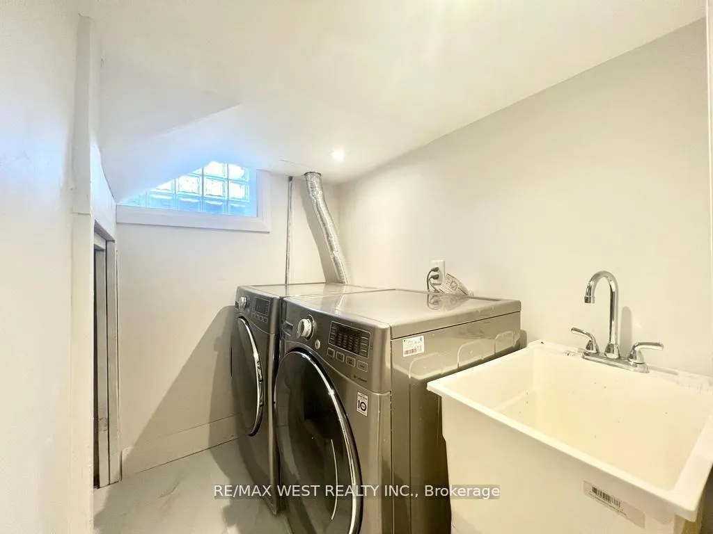 Photo 10 of Unit BSMT, 4 Sutherland Avenue, Toronto, Crescent Town — HOMEH