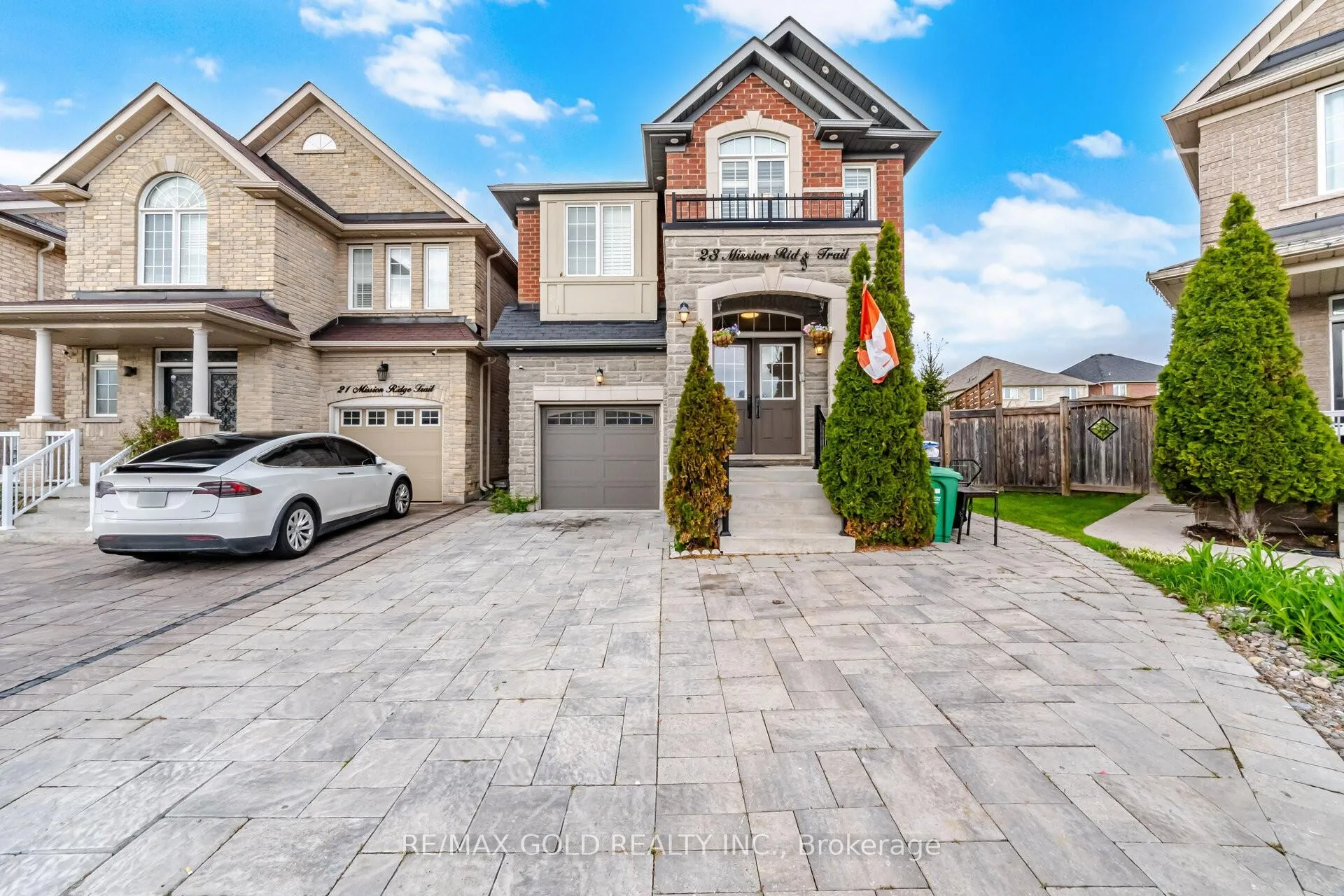 Photo 1 of 23 Mission Ridge Trail, Brampton, Bram East — HOMEH