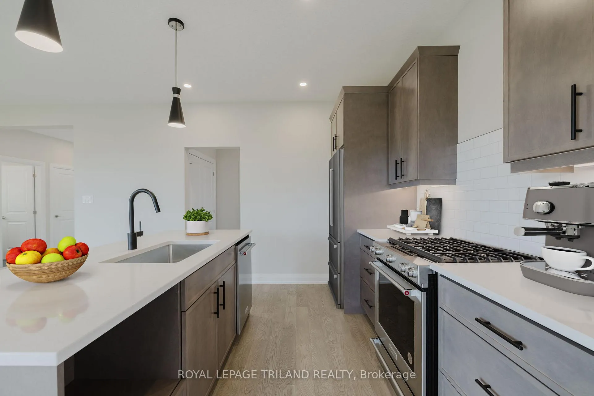 Photo 15 of 39 Allister Drive, Middlesex Centre, Kilworth — HOMEH