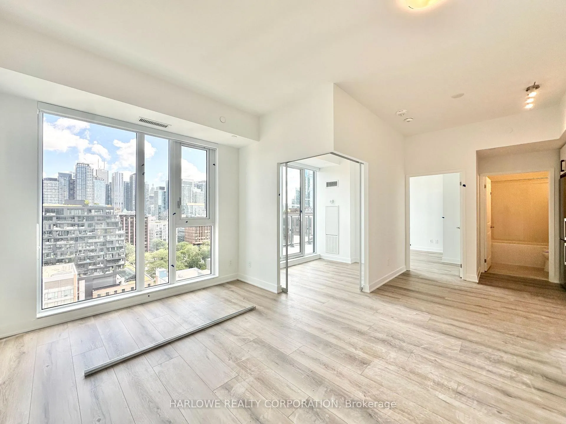 Photo 3 of Unit PH07, 543 Richmond Street W, Toronto, Waterfront Communities — HOMEH