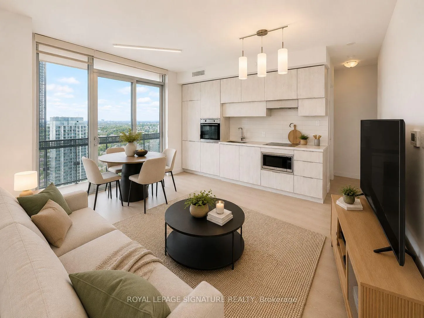 Photo 2 of Unit 3608, 8 Eglinton Avenue E, Toronto, Mount Pleasant West — HOMEH