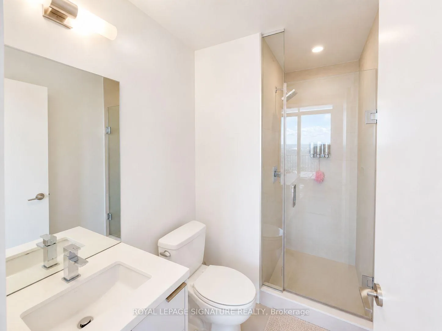 Photo 15 of Unit 3608, 8 Eglinton Avenue E, Toronto, Mount Pleasant West — HOMEH