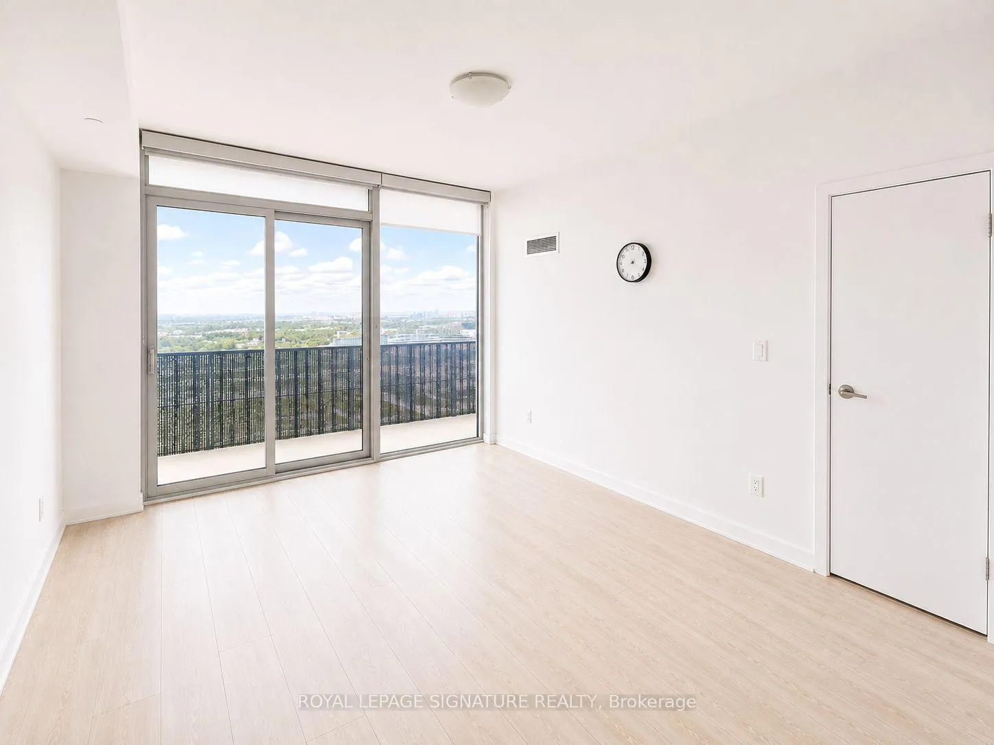Photo 16 of Unit 3608, 8 Eglinton Avenue E, Toronto, Mount Pleasant West — HOMEH