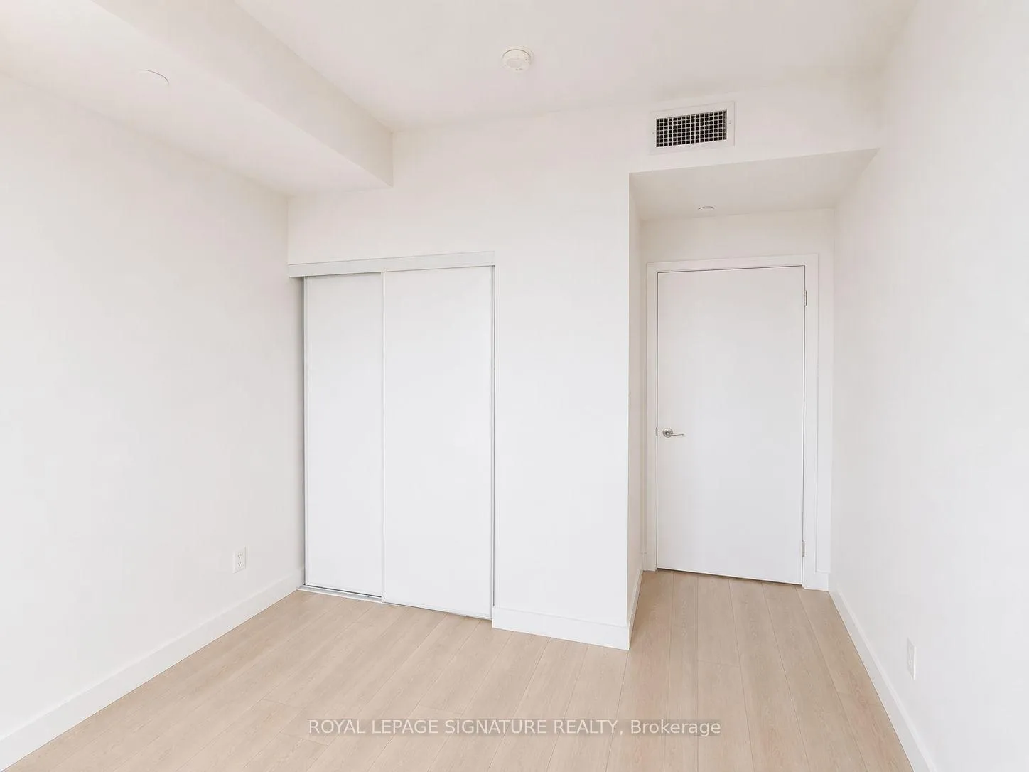 Photo 18 of Unit 3608, 8 Eglinton Avenue E, Toronto, Mount Pleasant West — HOMEH