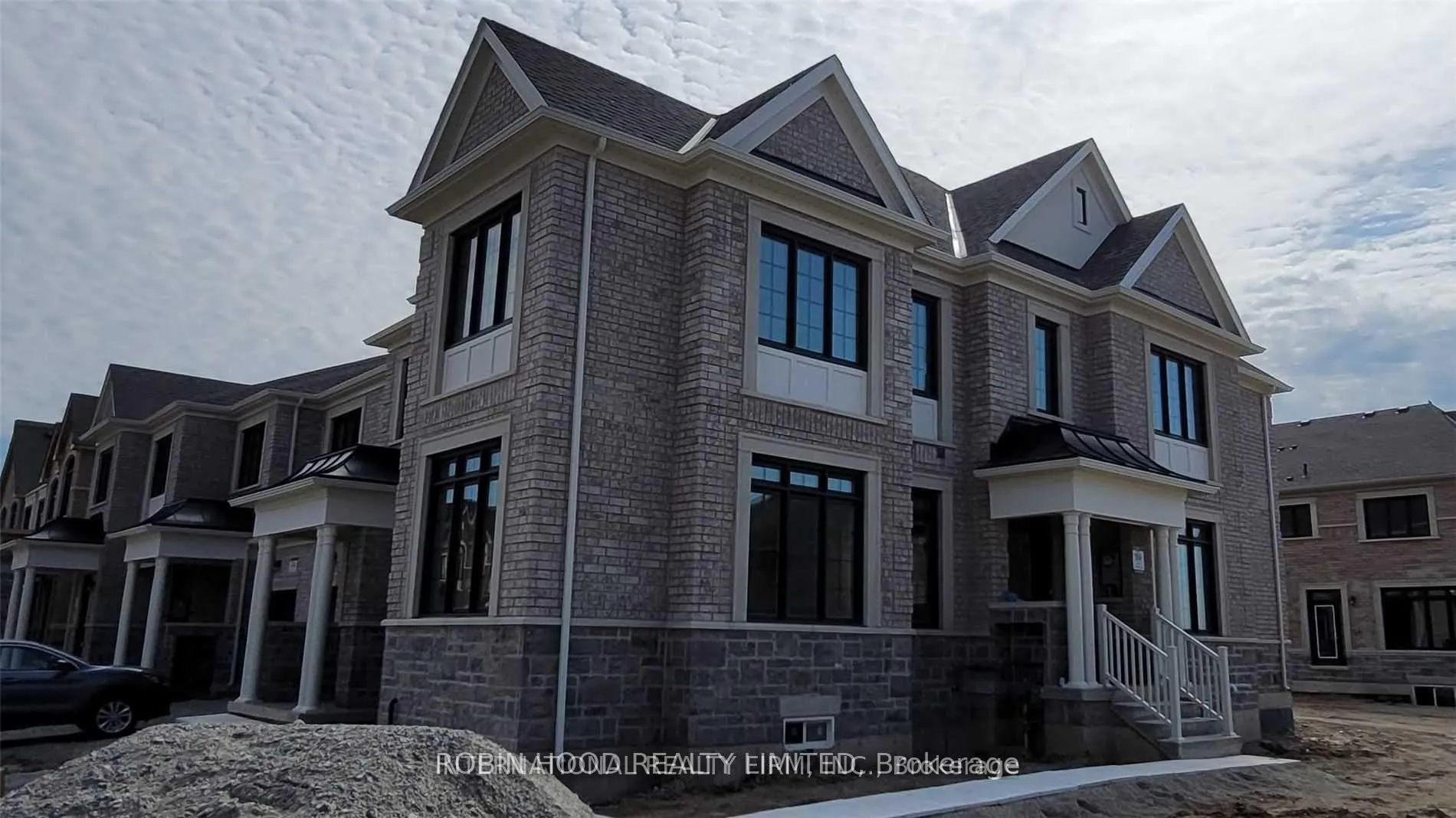 Photo 2 of 305 Thimbleweed Court, Milton, Walker — HOMEH