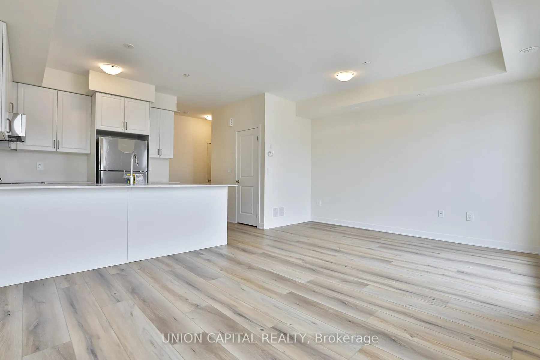 Photo 4 of Unit 330, 1695 Dersan Street, Pickering, Duffin Heights — HOMEH