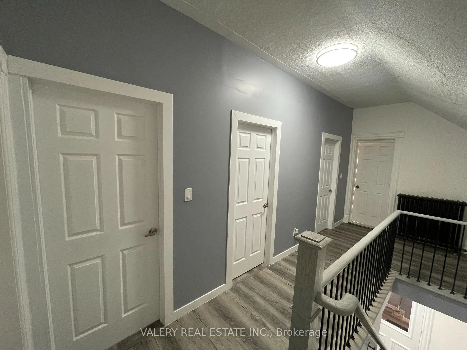 Photo 8 of Unit Main, 49 Madison Avenue N, Kitchener — HOMEH