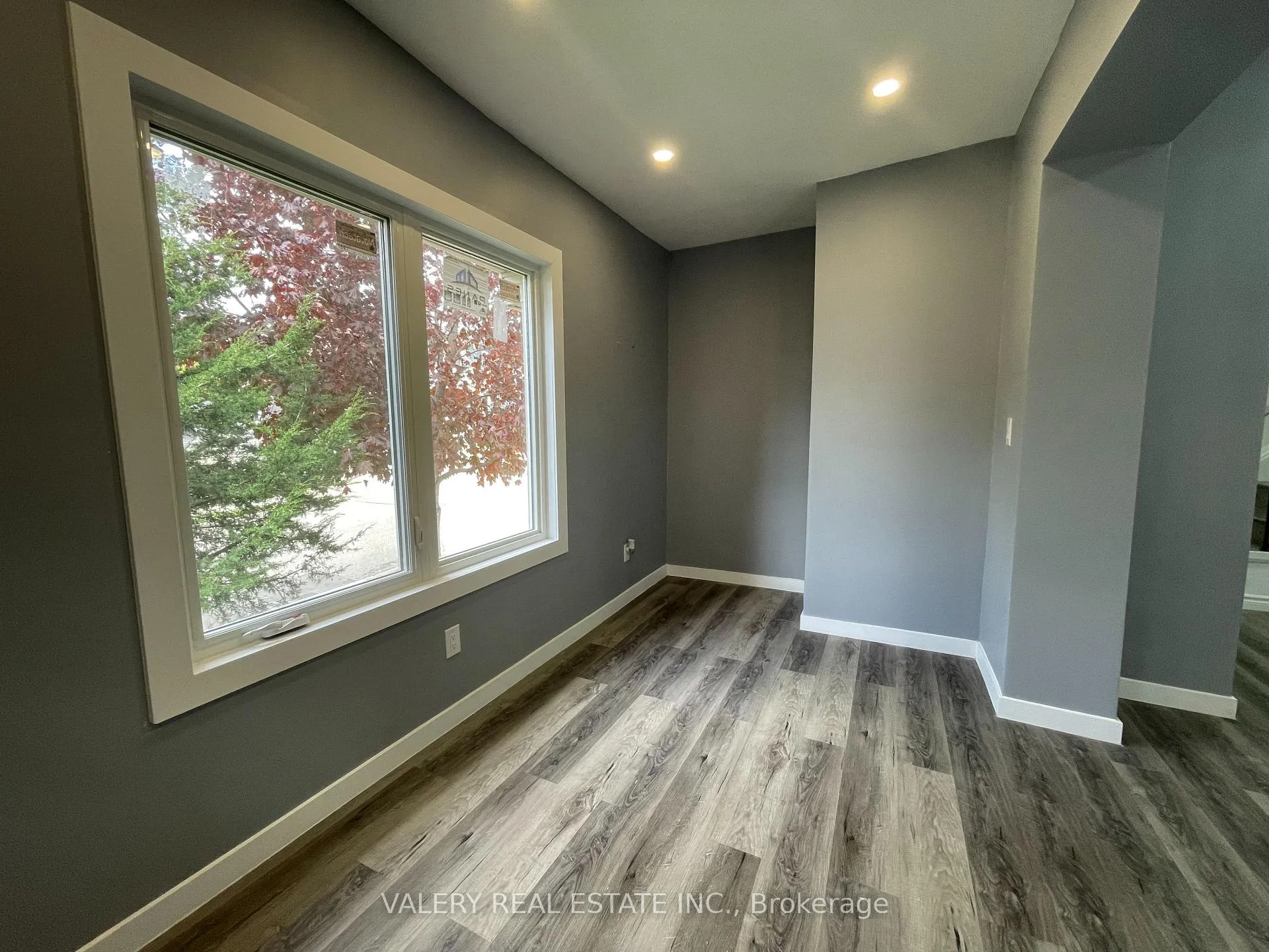 Photo 10 of Unit Main, 49 Madison Avenue N, Kitchener — HOMEH