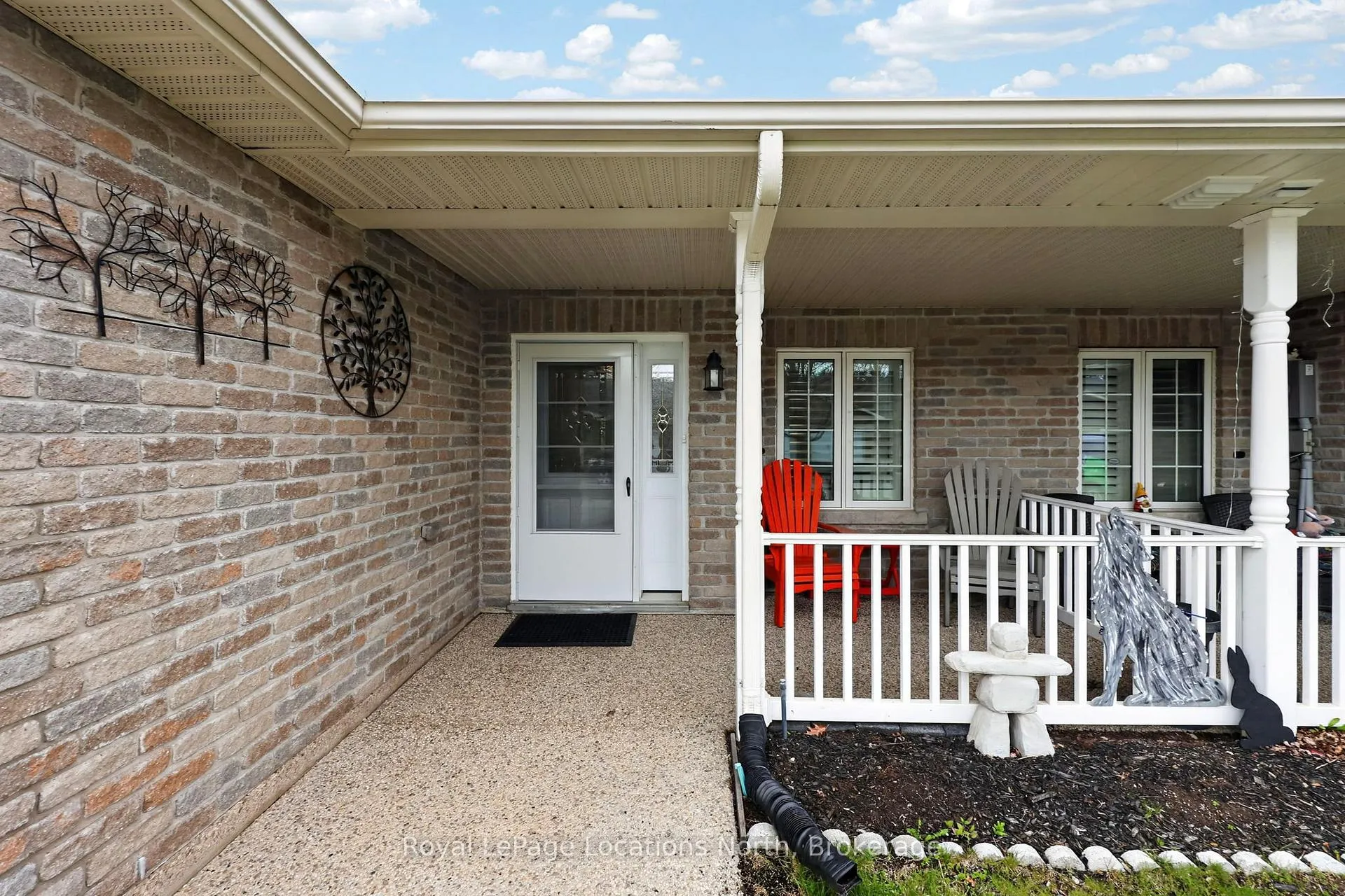 Photo 4 of 47 Clover Crescent, Wasaga Beach — HOMEH