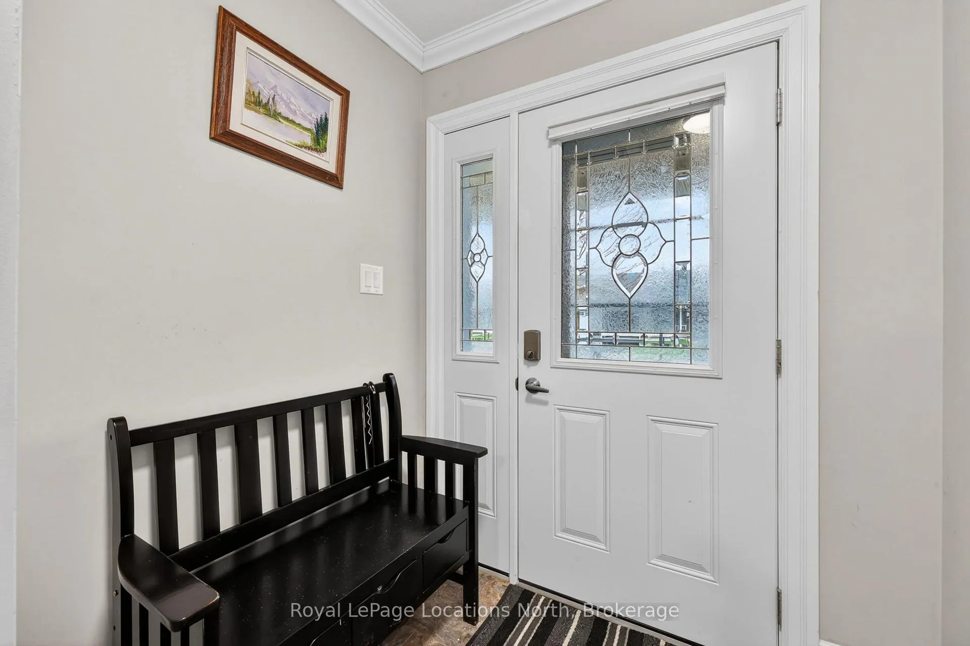 Photo 7 of 47 Clover Crescent, Wasaga Beach — HOMEH