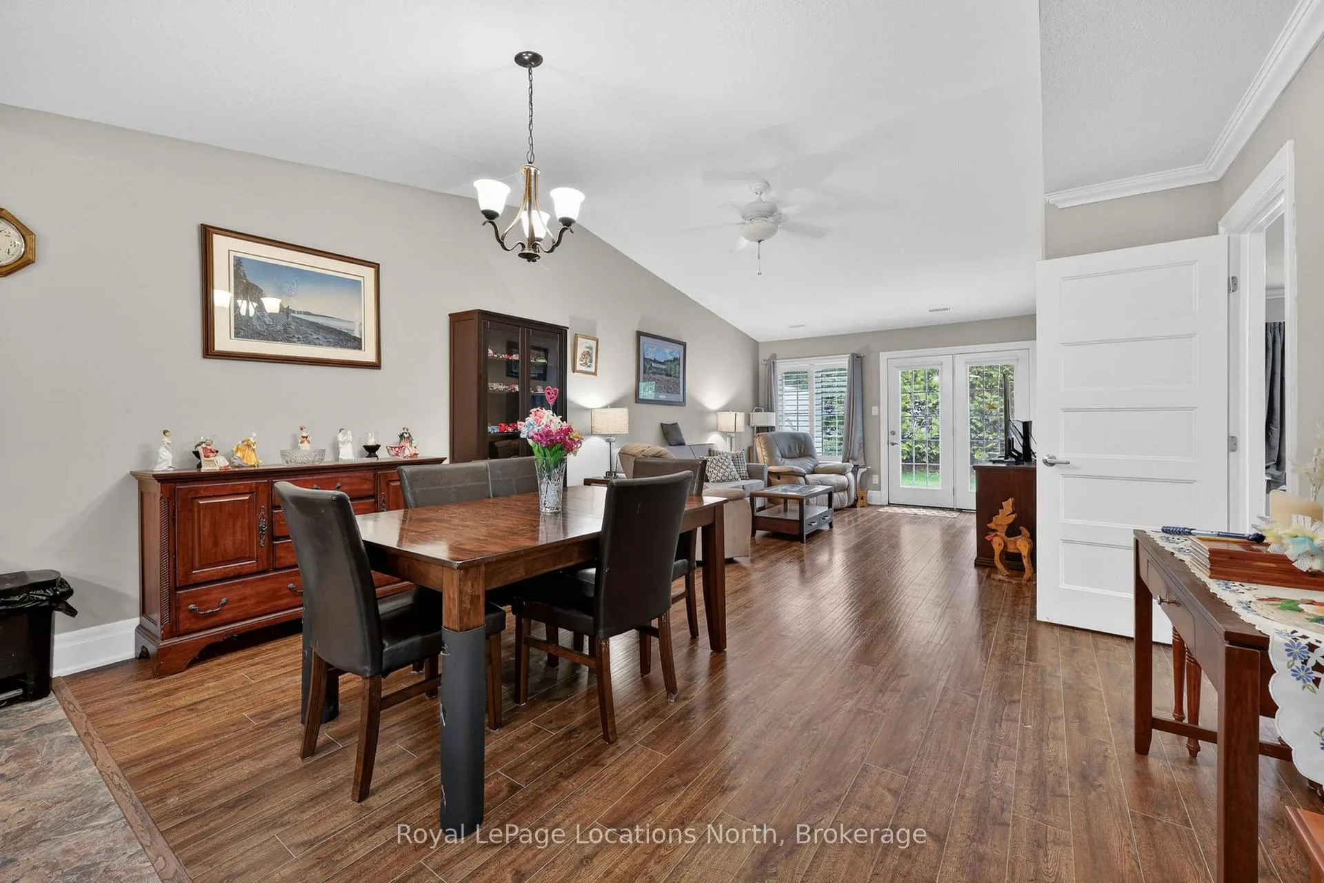 Photo 15 of 47 Clover Crescent, Wasaga Beach — HOMEH