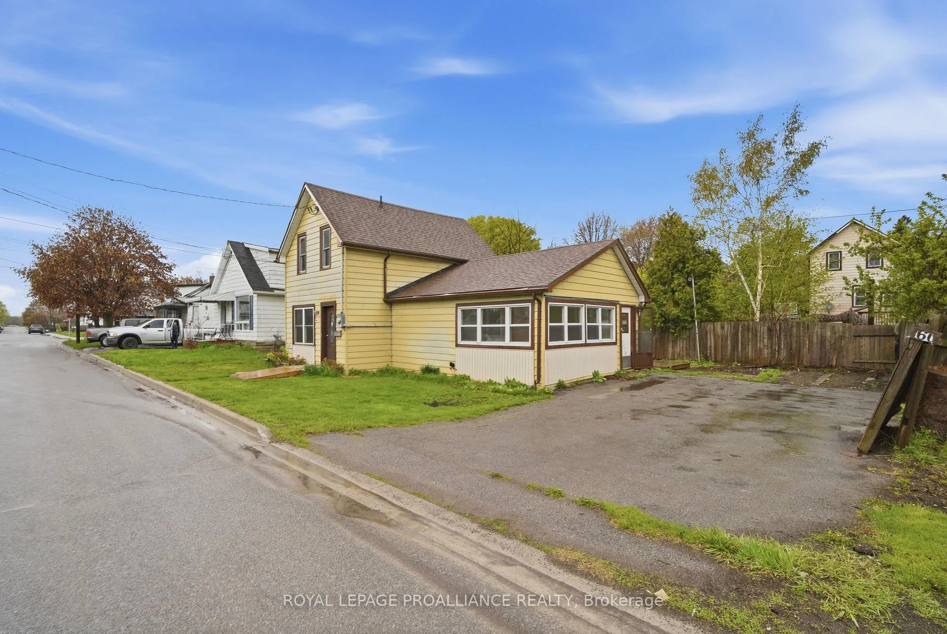 Photo 1 of 58 John Street, Quinte West, Trenton Ward — HOMEH