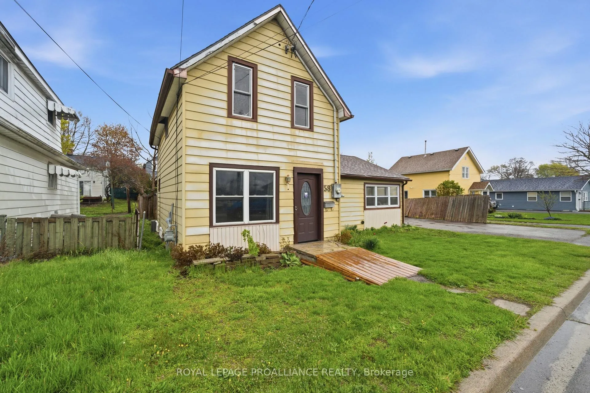 Photo 4 of 58 John Street, Quinte West, Trenton Ward — HOMEH