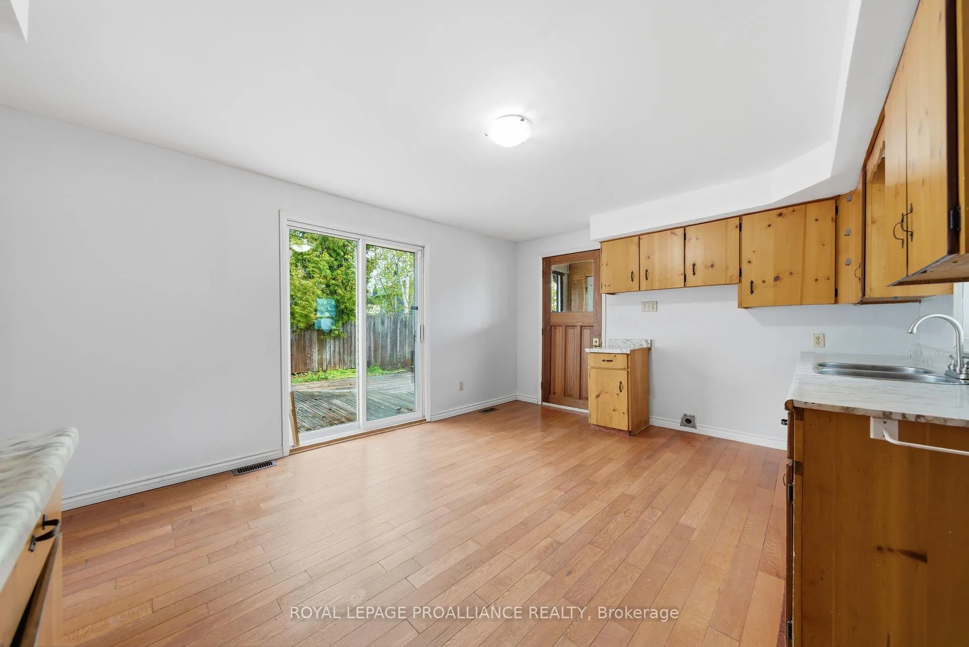 Photo 14 of 58 John Street, Quinte West, Trenton Ward — HOMEH