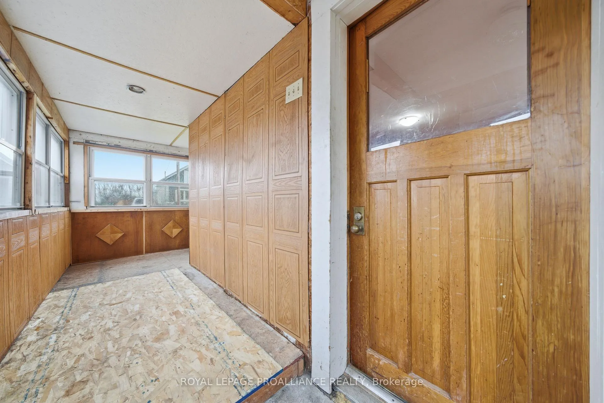 Photo 24 of 58 John Street, Quinte West, Trenton Ward — HOMEH