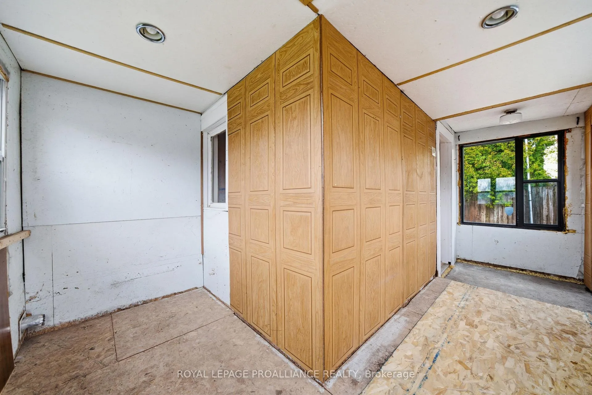 Photo 25 of 58 John Street, Quinte West, Trenton Ward — HOMEH