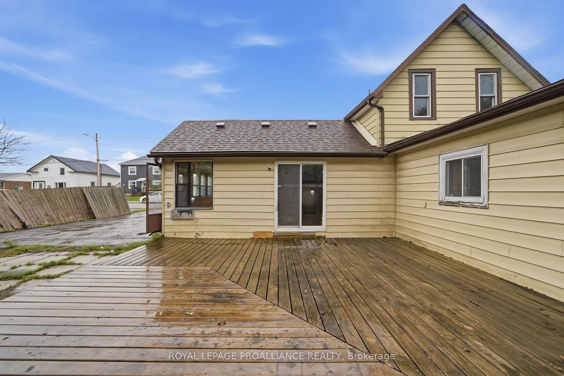 Photo 32 of 58 John Street, Quinte West, Trenton Ward — HOMEH