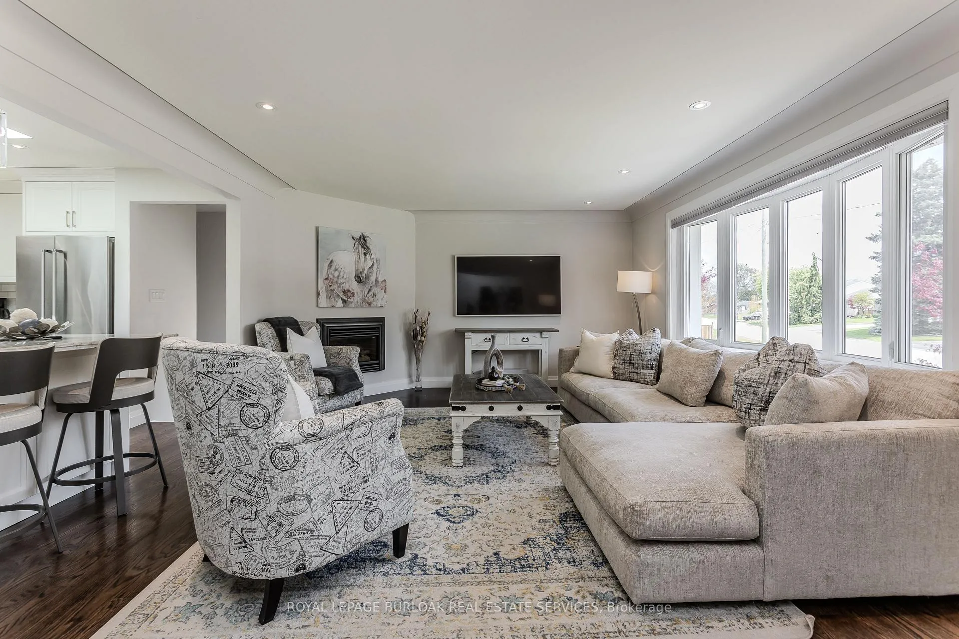 Photo 6 of 5411 Cornwall Crescent, Burlington, Appleby — HOMEH