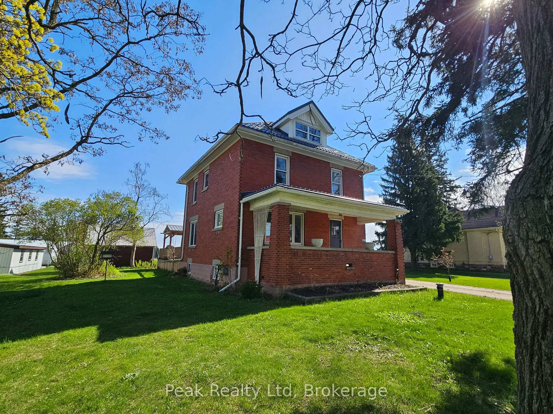 Photo 2 of 236 Huron Road, Perth South, Sebringville — HOMEH