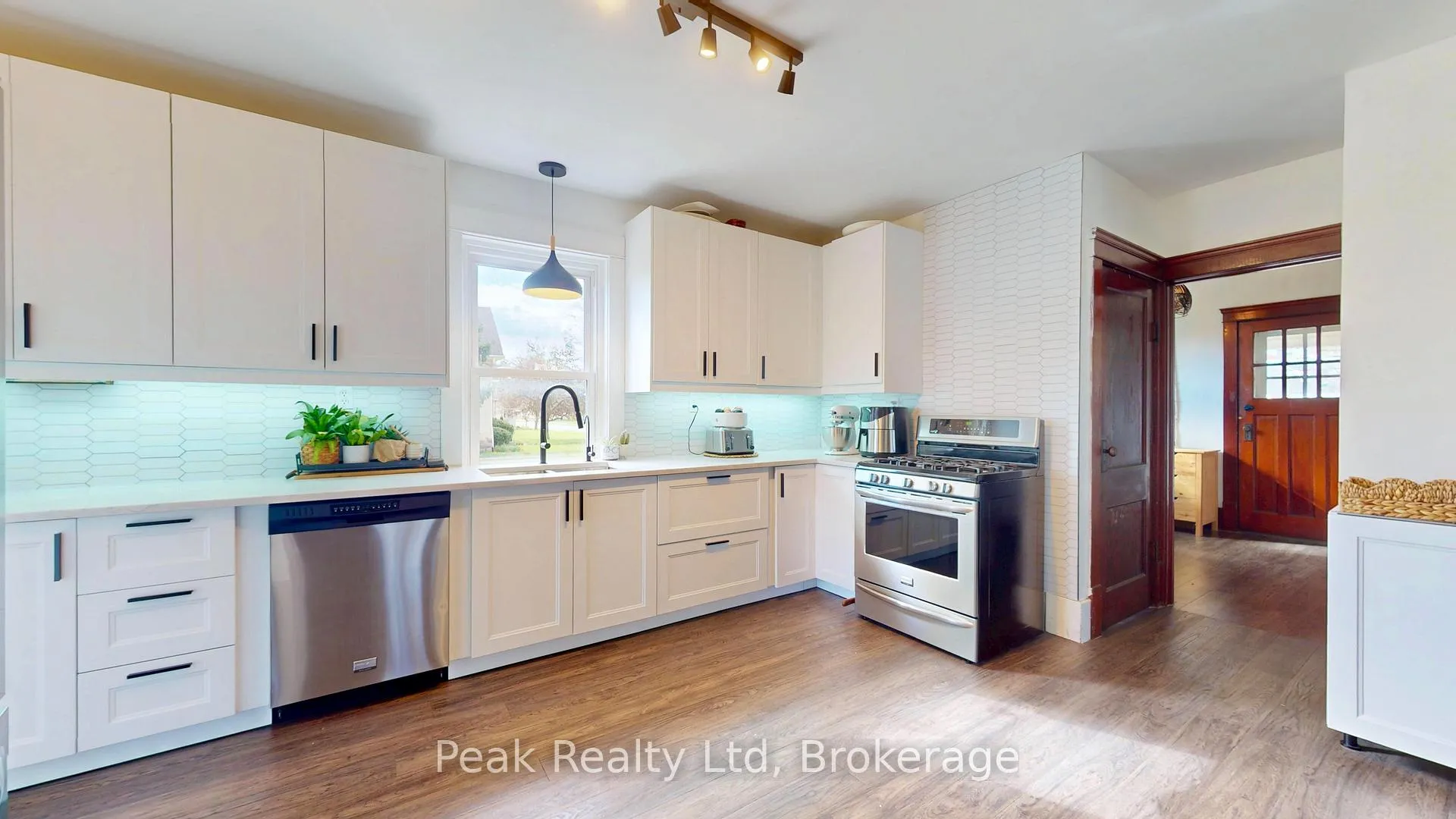 Photo 4 of 236 Huron Road, Perth South, Sebringville — HOMEH