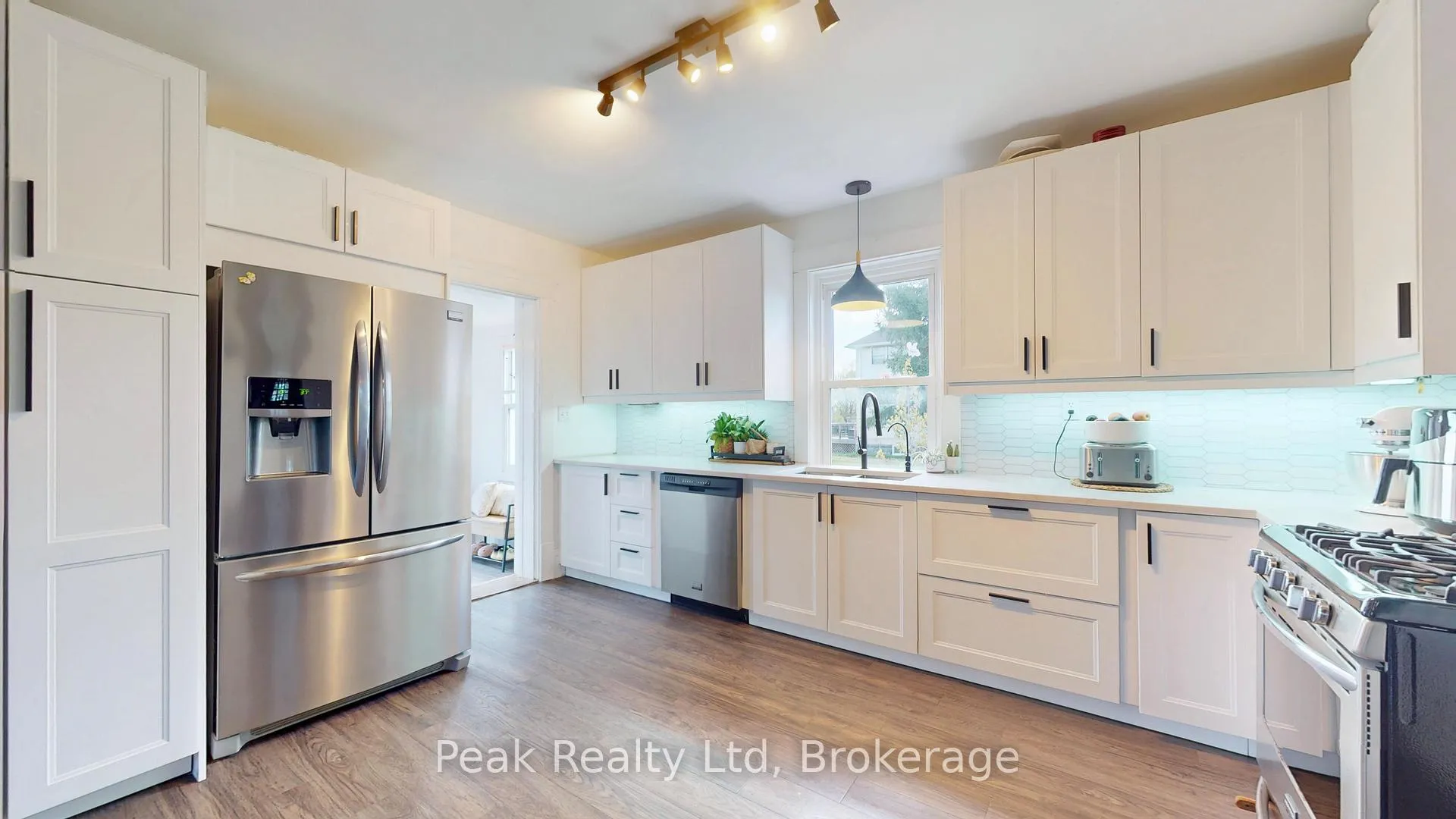 Photo 5 of 236 Huron Road, Perth South, Sebringville — HOMEH