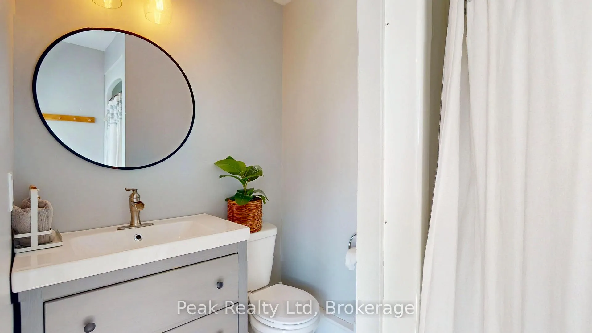 Photo 23 of 236 Huron Road, Perth South, Sebringville — HOMEH