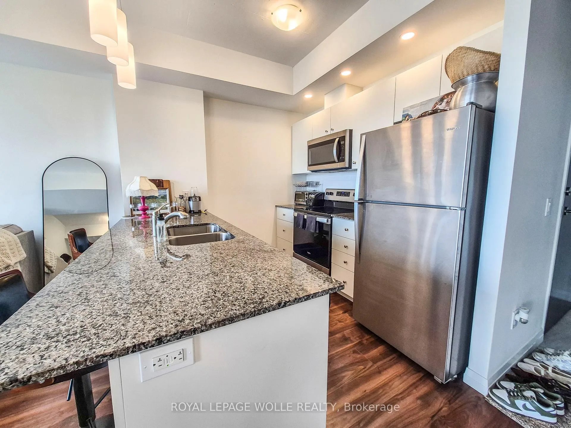 Photo 4 of Unit 2107, 108 Garment Street, Kitchener, City Commercial Core — HOMEH