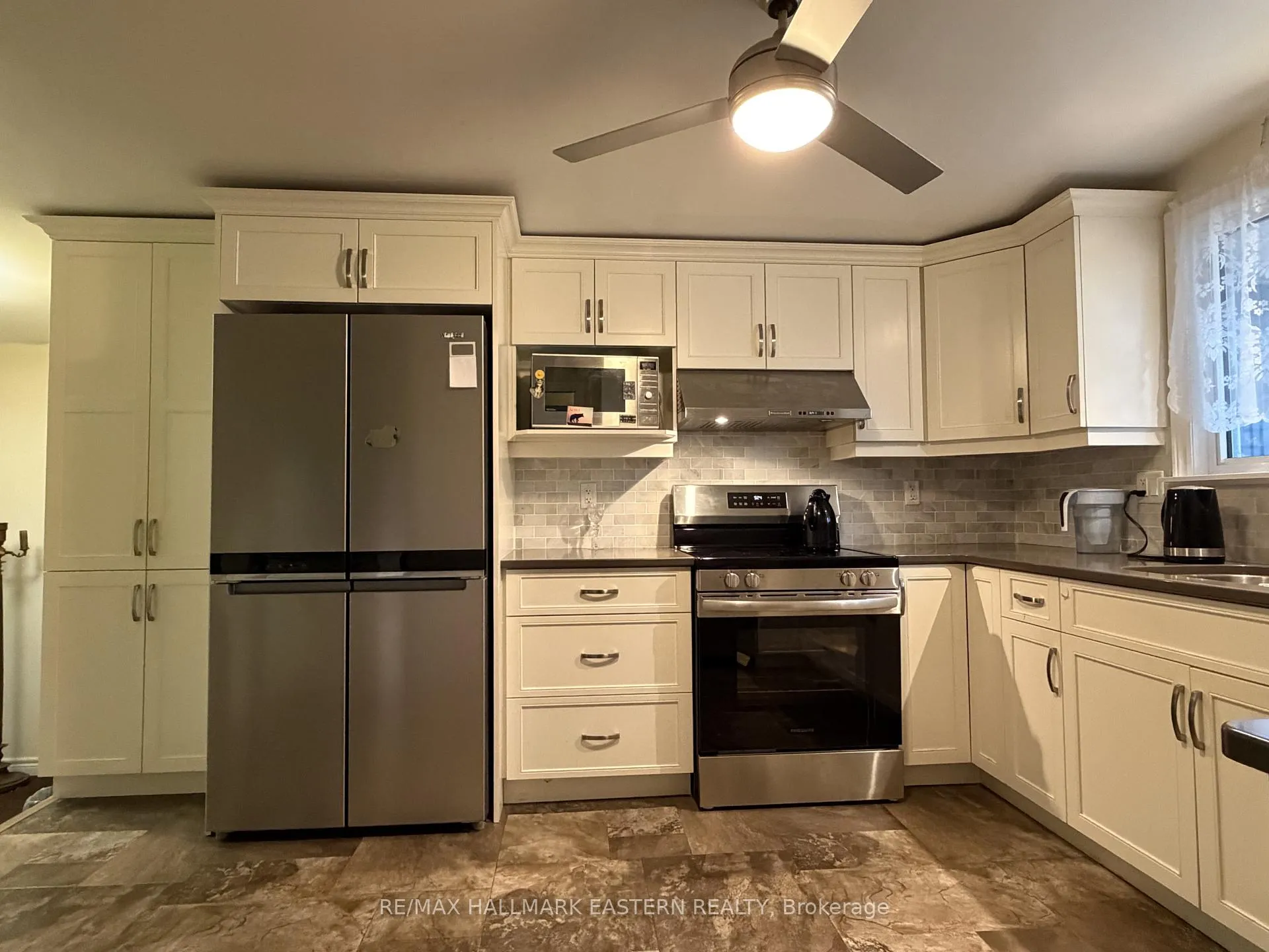 Photo 6 of 276 Greenlawn Avenue, Peterborough, Northcrest Ward 5 — HOMEH