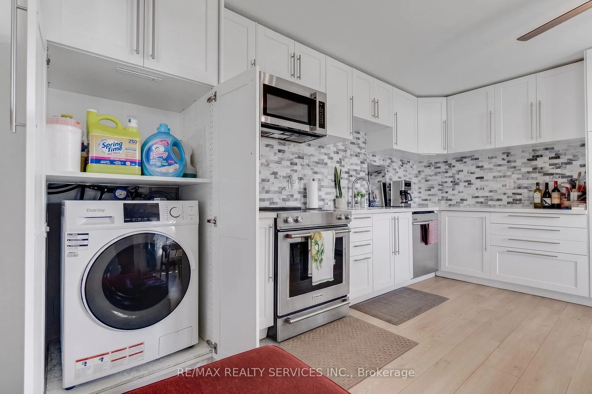 Photo 17 of Unit 2, 402 Elizabeth Street, Grimsby, Grimsby Beach — HOMEH