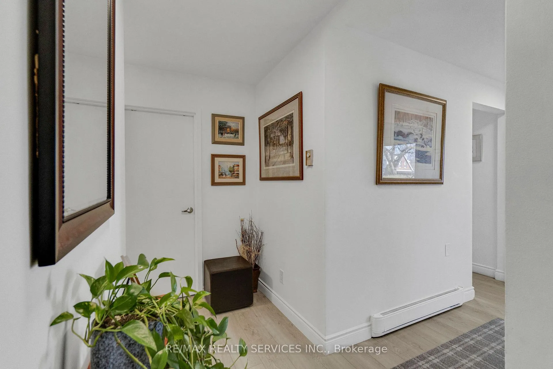 Photo 18 of Unit 2, 402 Elizabeth Street, Grimsby, Grimsby Beach — HOMEH