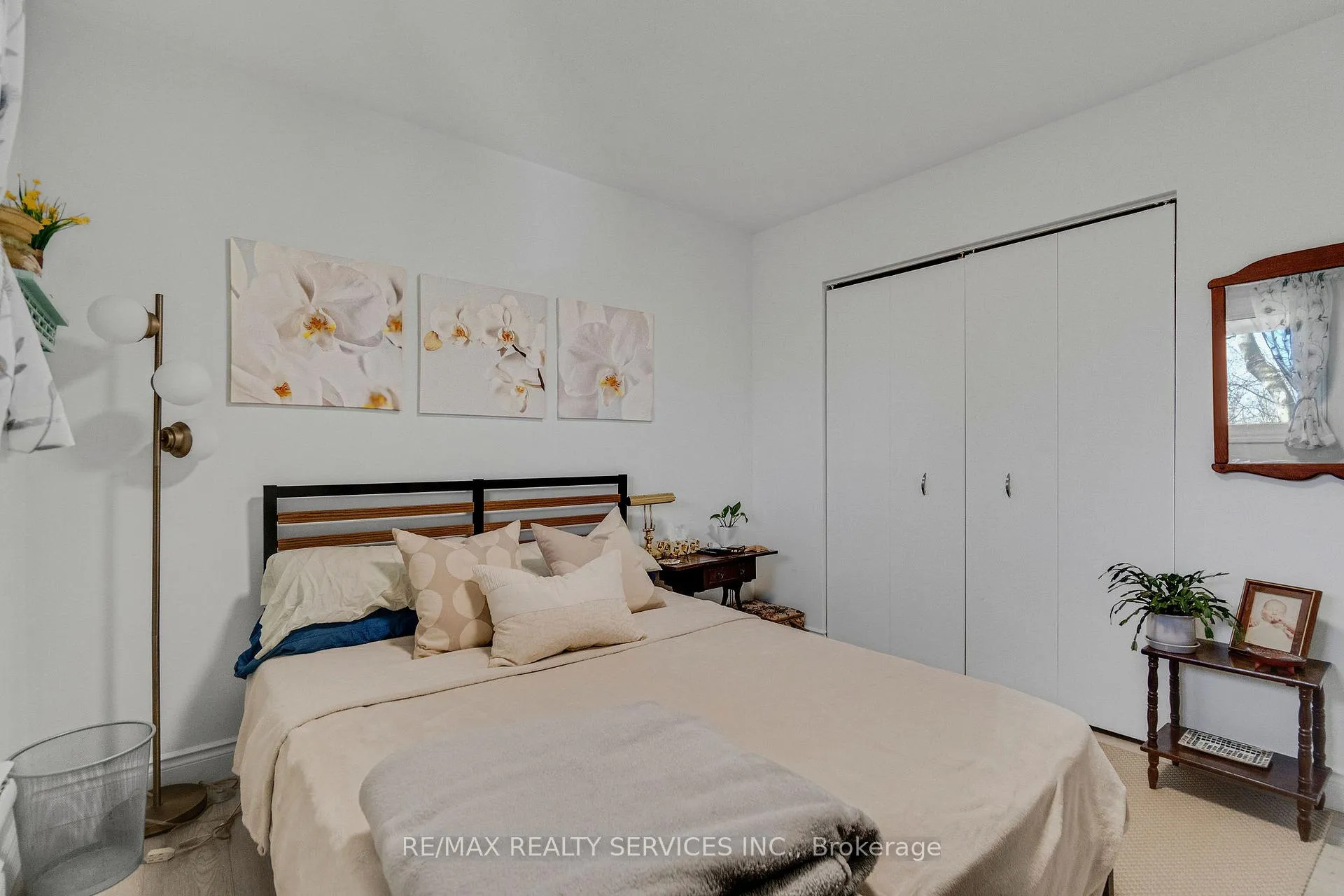 Photo 24 of Unit 2, 402 Elizabeth Street, Grimsby, Grimsby Beach — HOMEH
