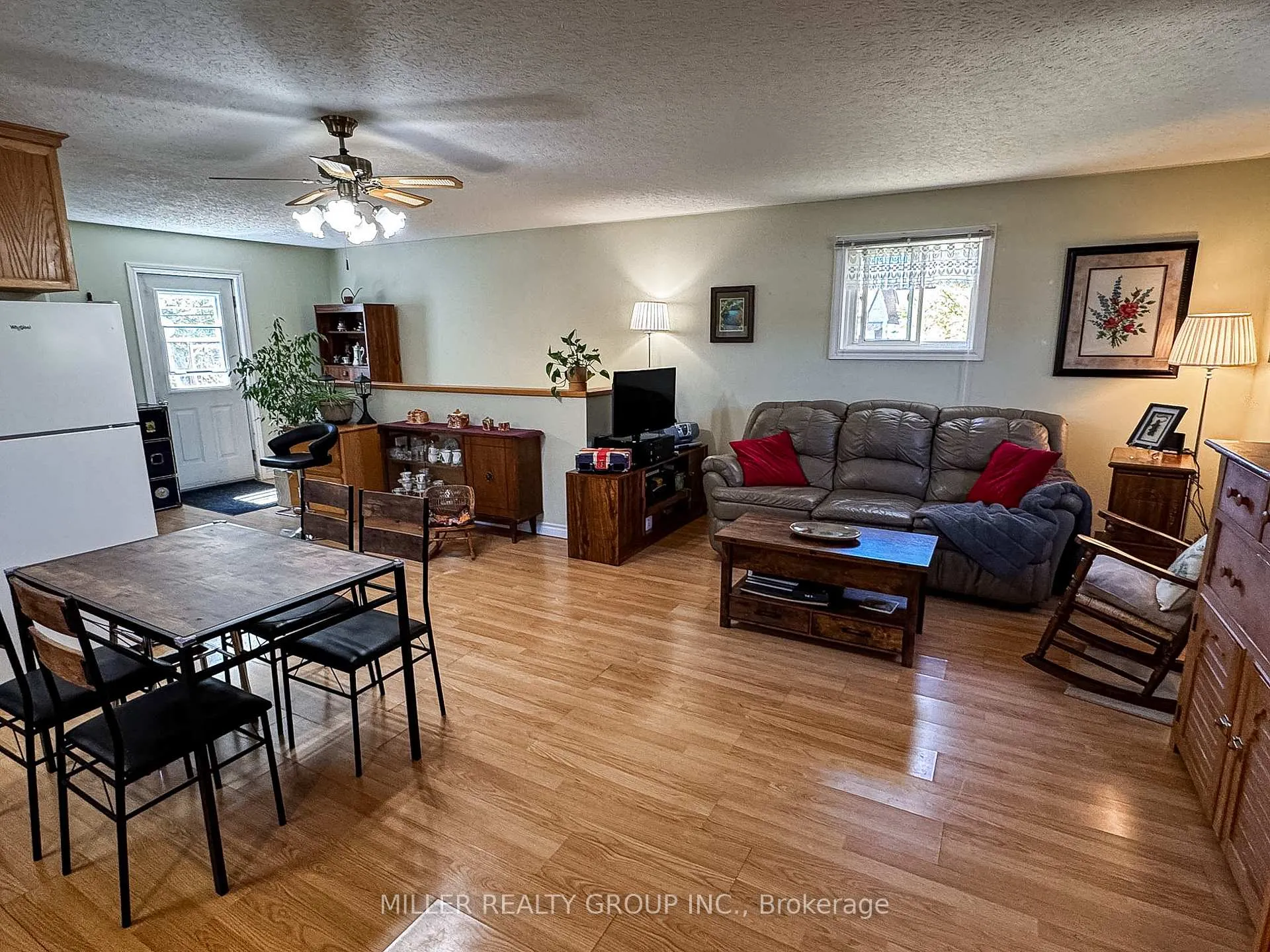 Photo 4 of 72 Seventh Avenue, Englehart — HOMEH