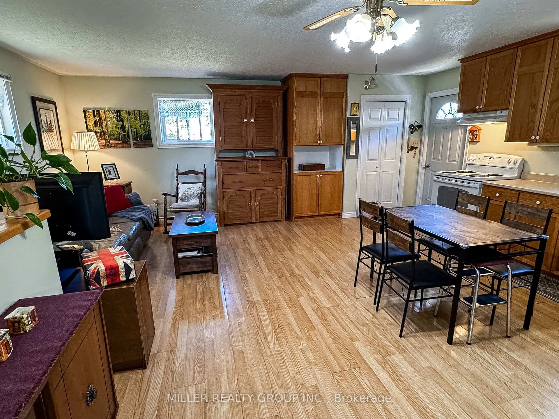 Photo 8 of 72 Seventh Avenue, Englehart — HOMEH