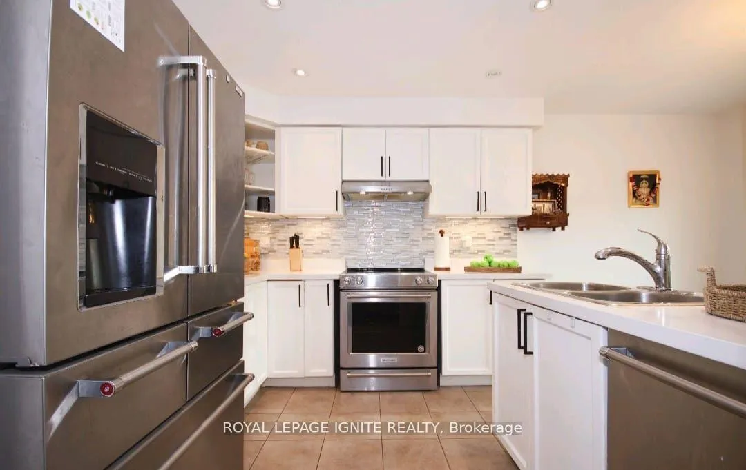 Photo 9 of 66 Westray Crescent, Ajax, Northeast Ajax — HOMEH