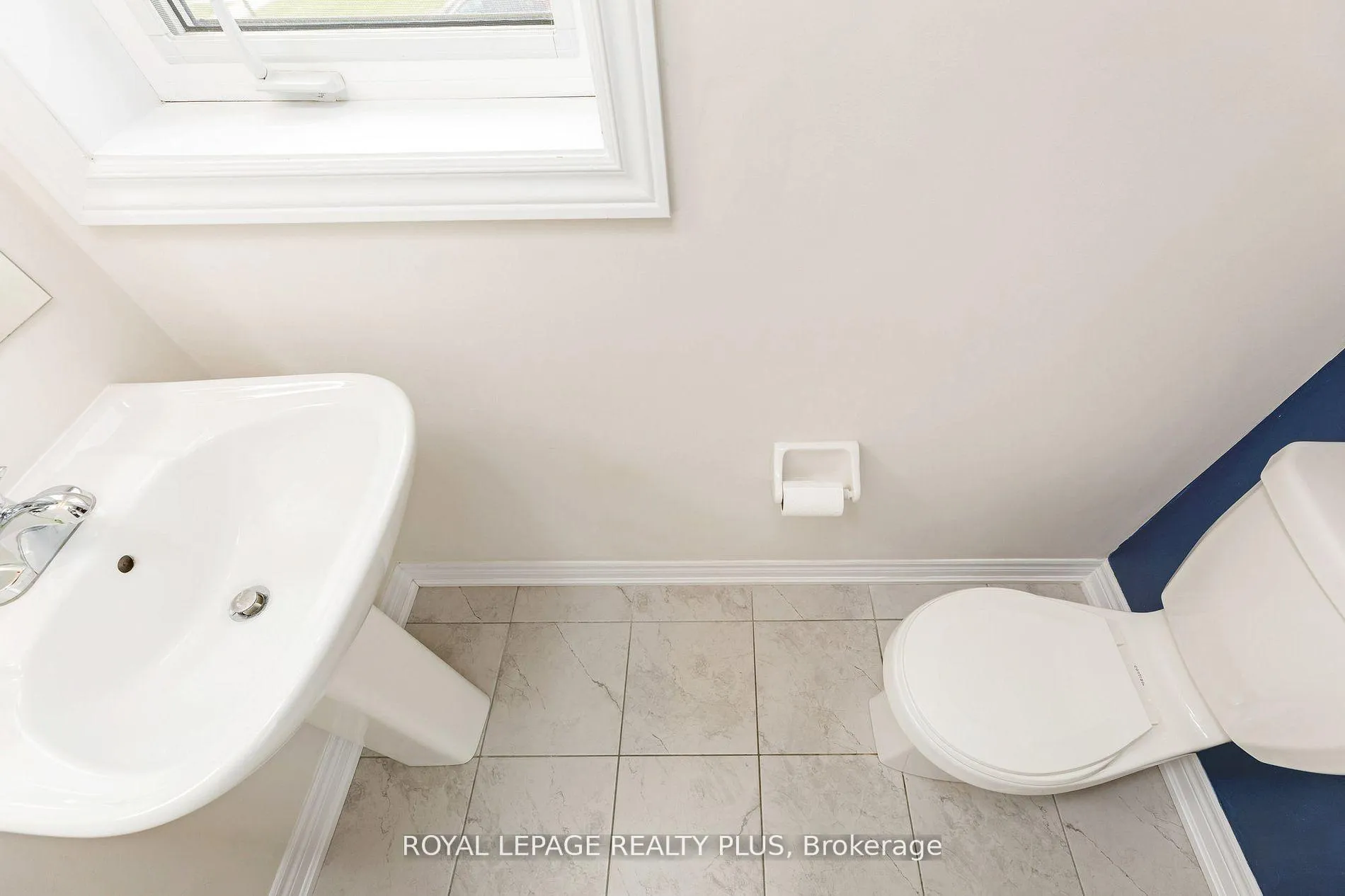 Photo 13 of Unit 1, 120 Watson Parkway N, Guelph, Grange Road — HOMEH