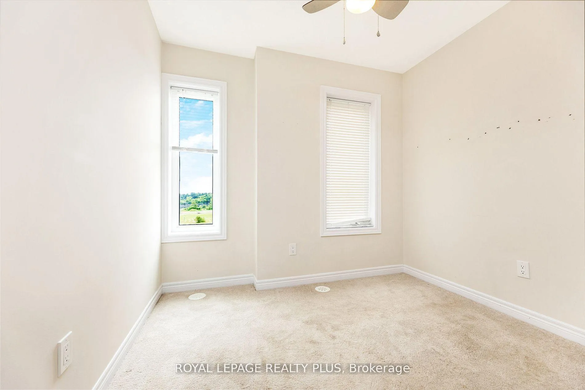 Photo 22 of Unit 1, 120 Watson Parkway N, Guelph, Grange Road — HOMEH