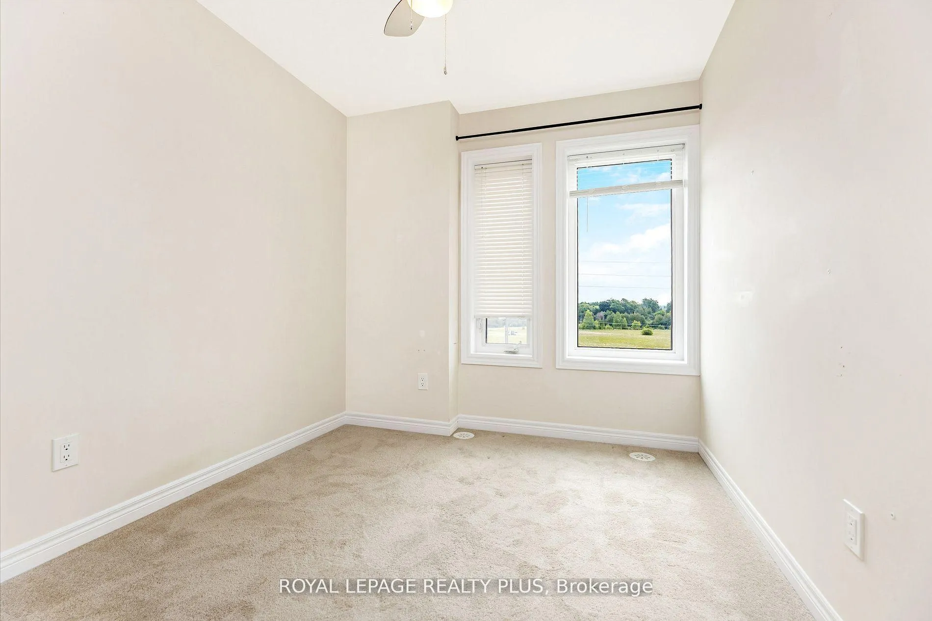 Photo 25 of Unit 1, 120 Watson Parkway N, Guelph, Grange Road — HOMEH