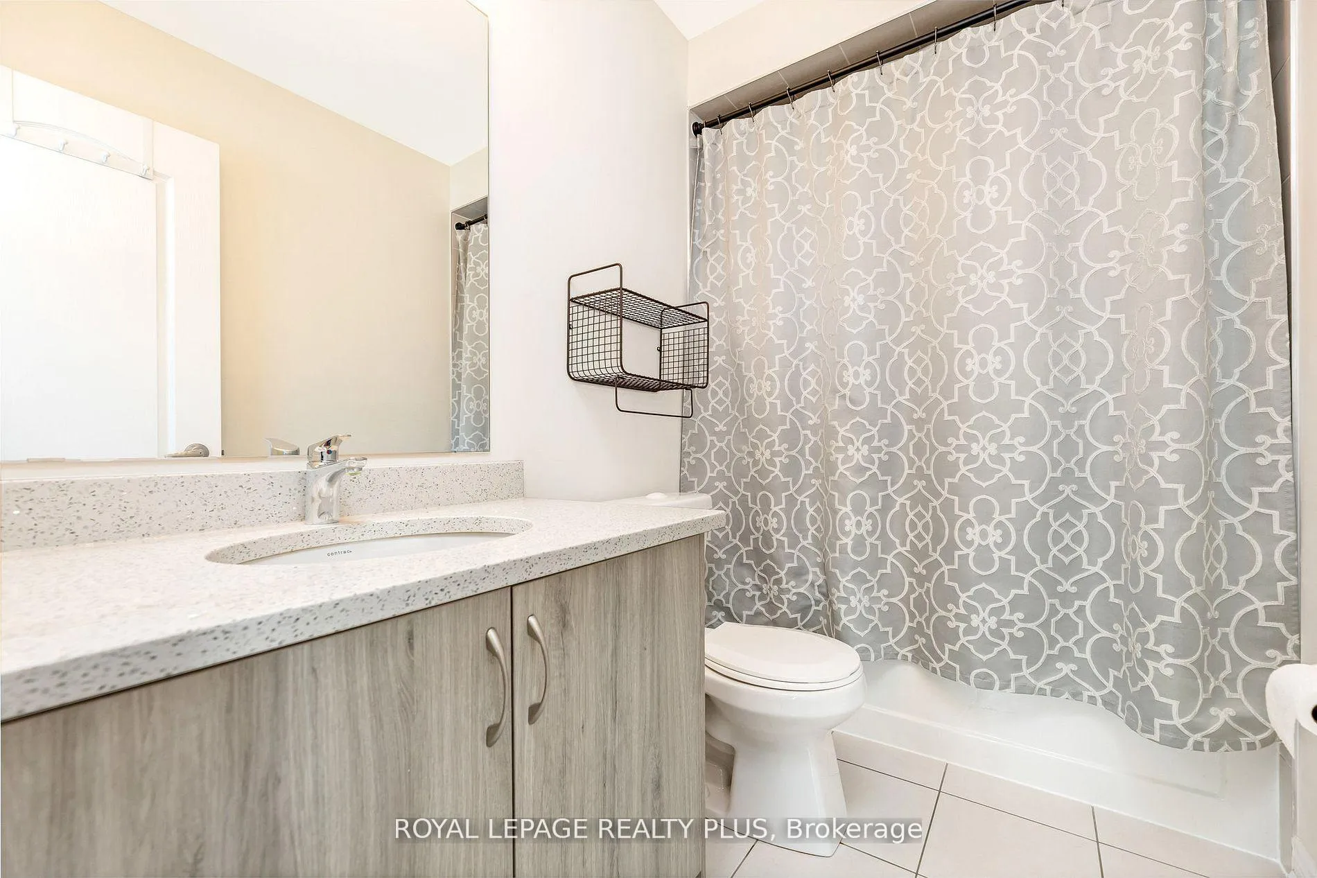Photo 29 of Unit 1, 120 Watson Parkway N, Guelph, Grange Road — HOMEH