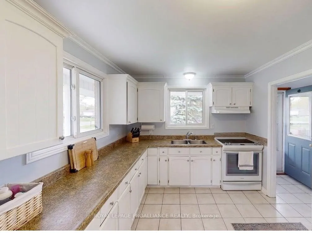 Photo 6 of 60 Catalina Drive, Quinte West, Sidney Ward — HOMEH