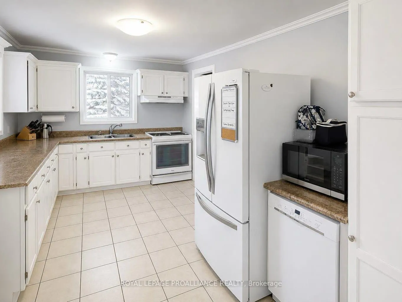 Photo 7 of 60 Catalina Drive, Quinte West, Sidney Ward — HOMEH
