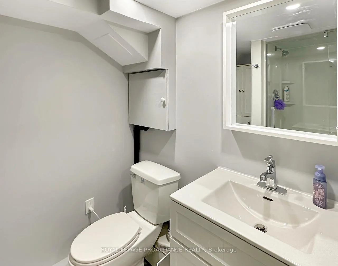 Photo 23 of 60 Catalina Drive, Quinte West, Sidney Ward — HOMEH
