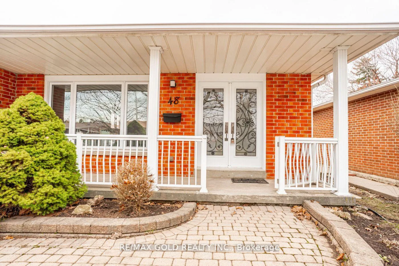 Photo 3 of 48 Malcolm Crescent, Brampton, Central Park — HOMEH