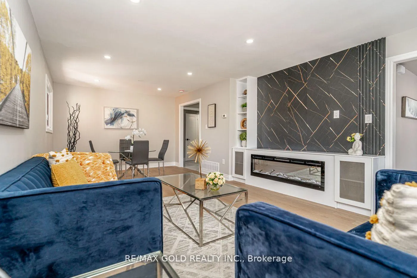 Photo 8 of 48 Malcolm Crescent, Brampton, Central Park — HOMEH